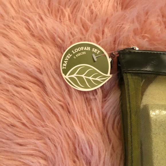 Travel Loofa Set - Picture 3 of 5